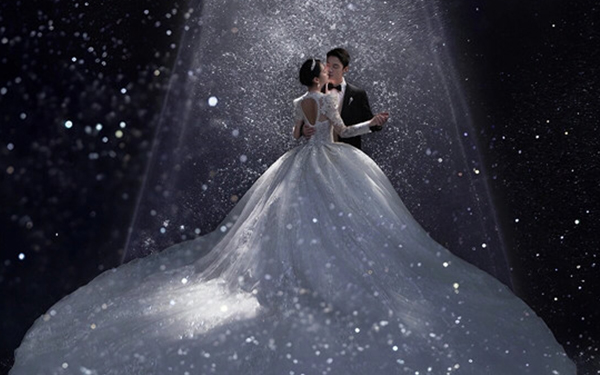唯美梦幻的星空婚纱照